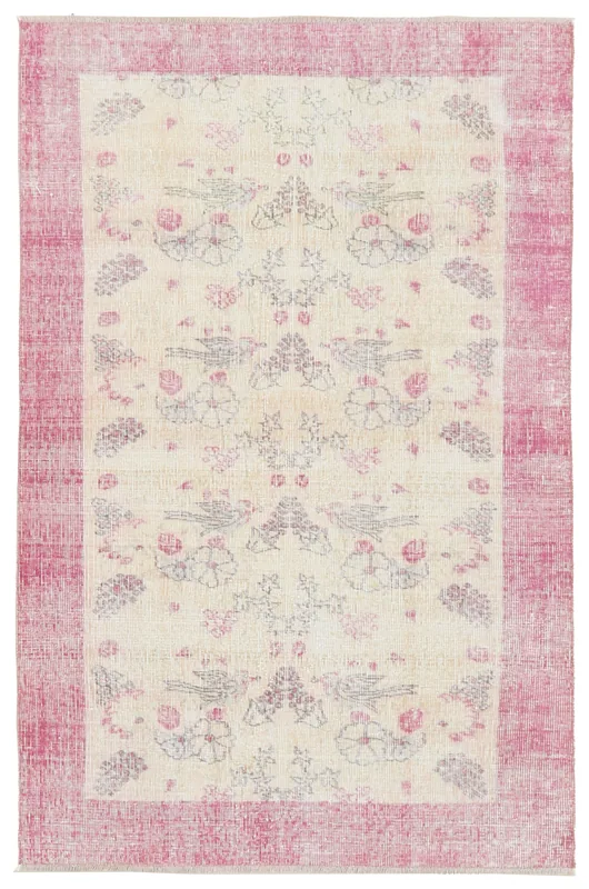 Full top view of the 4'0" x 6'2" vintage Anatolian rug with ivory field and rose border
