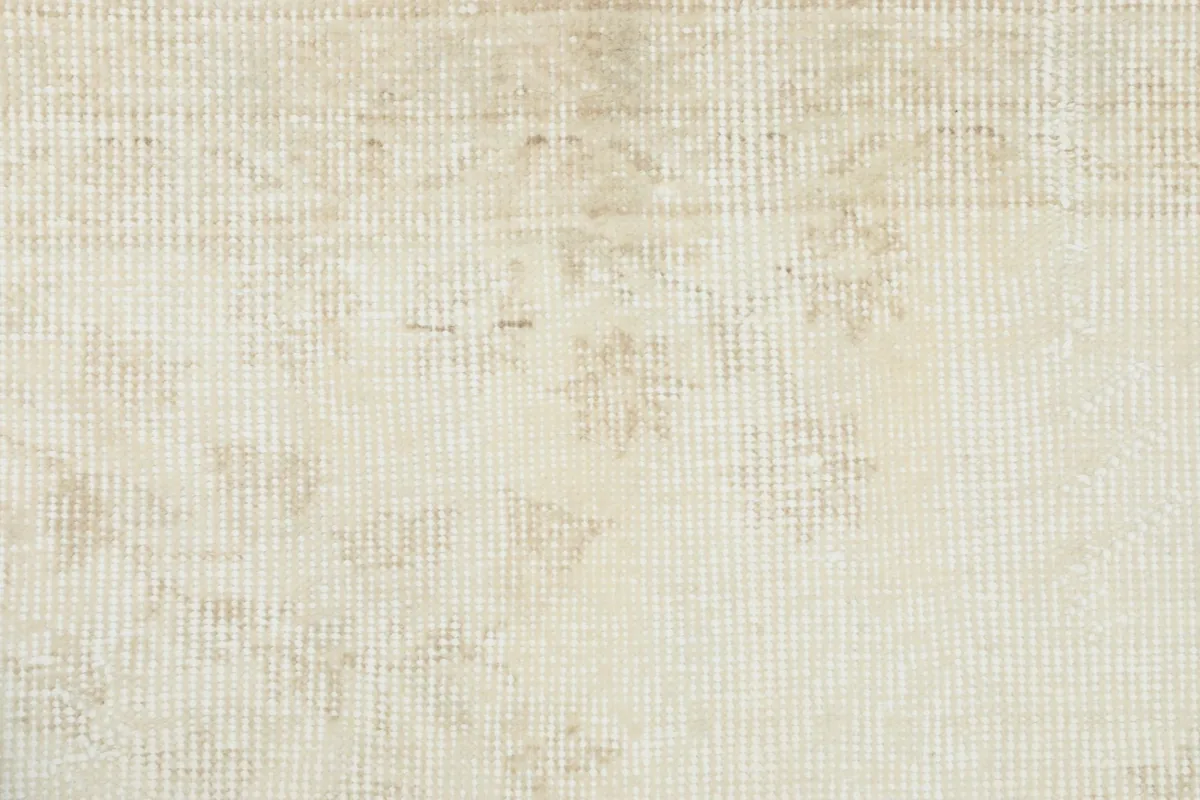 Close-up of the wool pile texture and hand-knotted construction