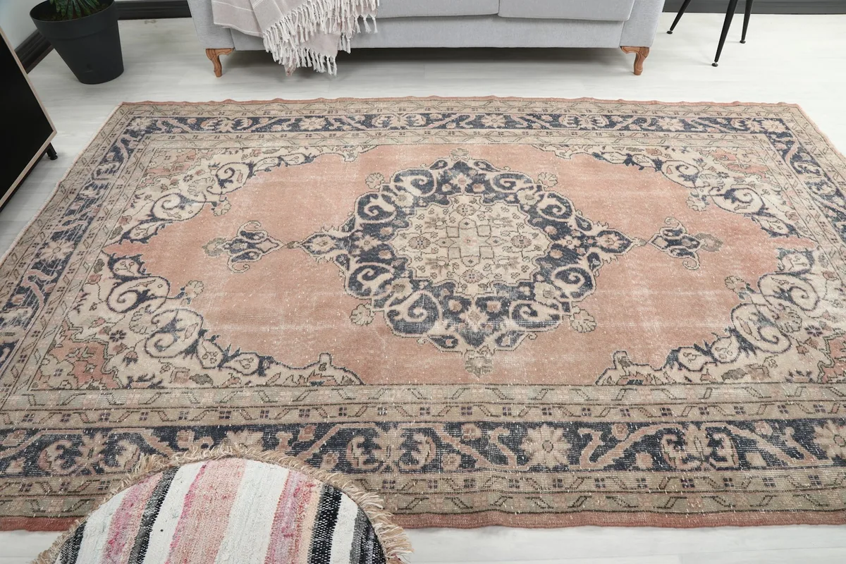 View of the rug from another angle in the living room, focusing on the center
