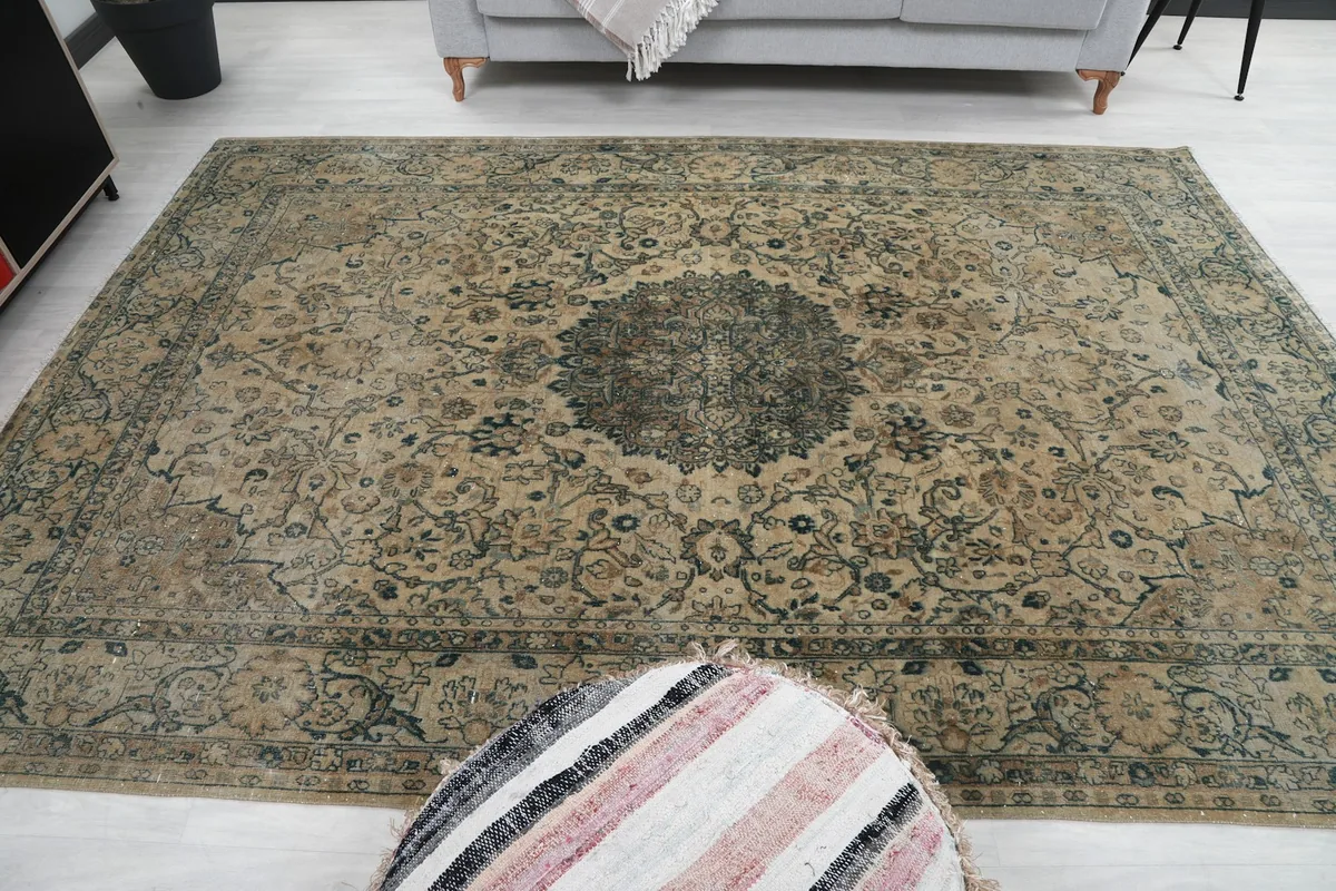 Overhead view of the rug, capturing its overall design and proportions in the room