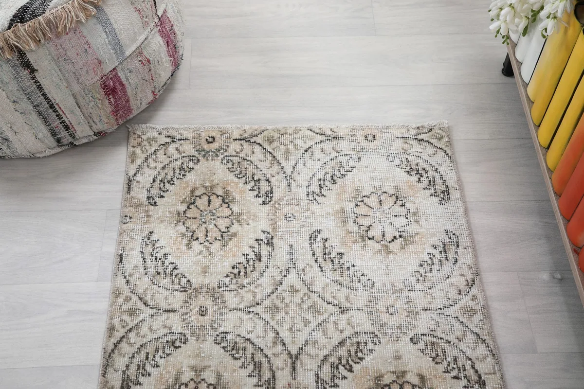 Overhead perspective of the rug, showcasing its full pattern and colors