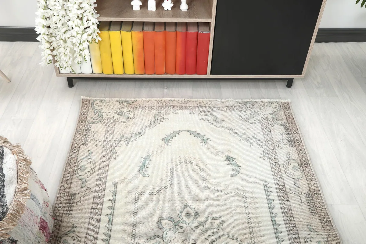 Overhead view of the vintage Anatolian rug from the top end