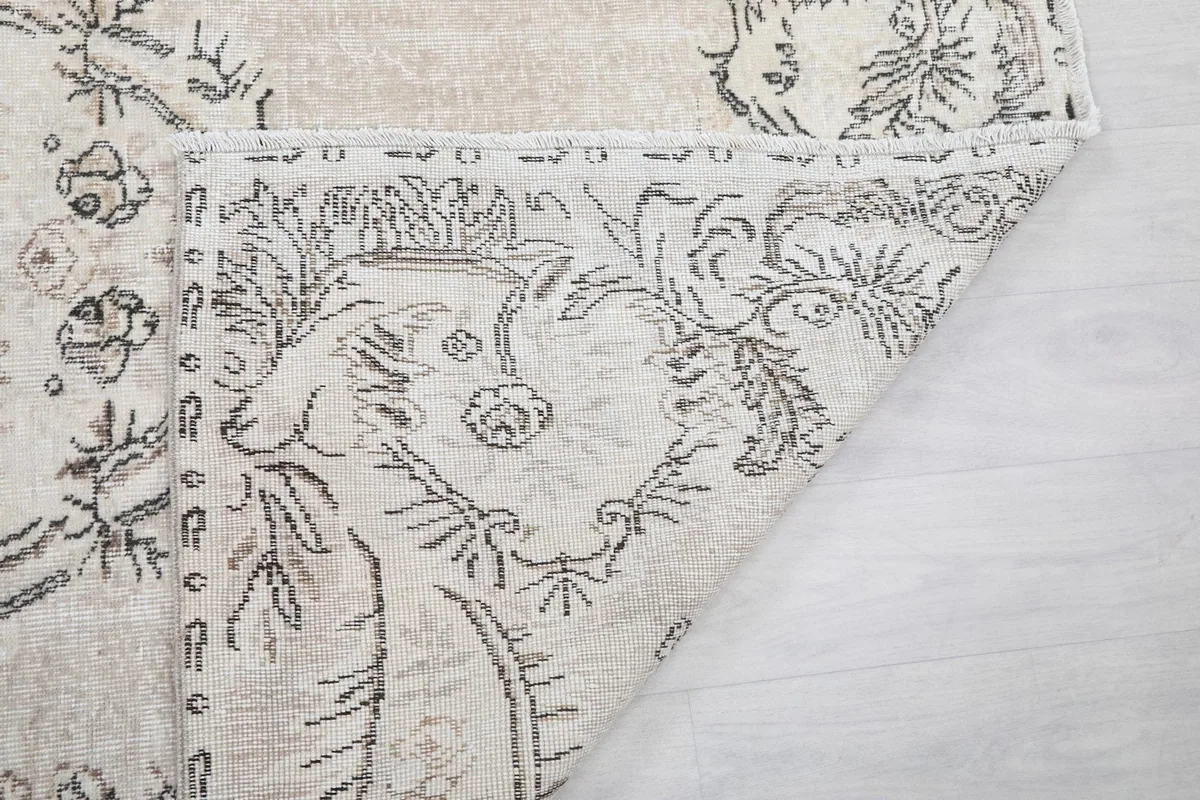Another folded view, emphasizing the quality of the vintage wool material