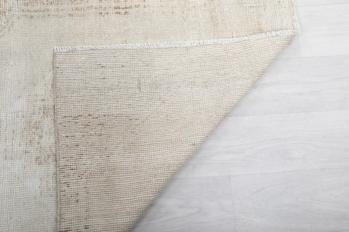 Close-up of the back of the runner, showing the tight hand-knotted construction