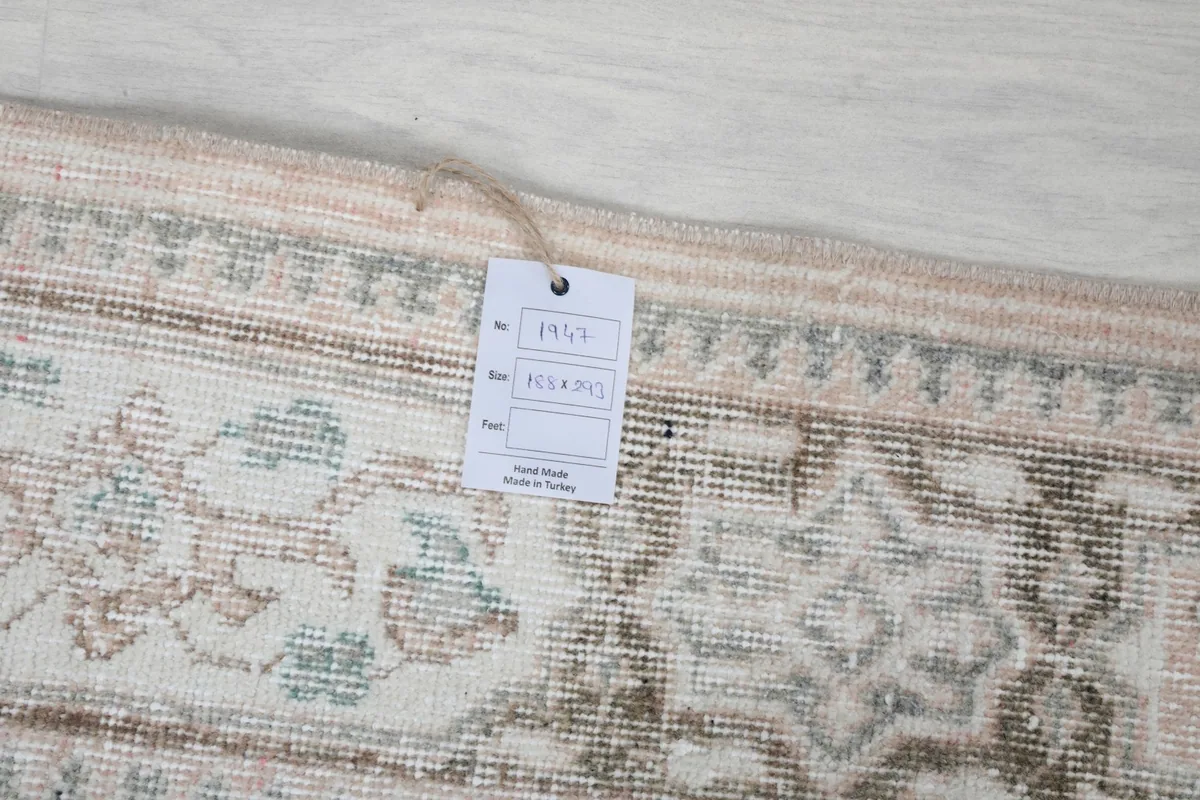 Tag showing the rug's origin from Turkey and unique identification number