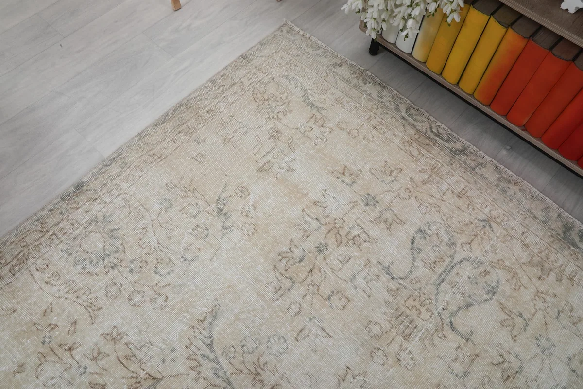 Corner perspective of the rug, illustrating the gentle color variations and natural patina