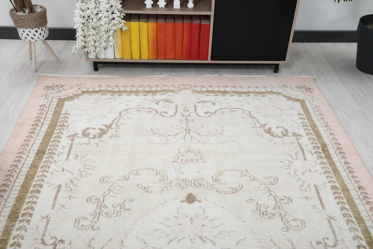 Angled perspective of the rug showcasing the full design from one end