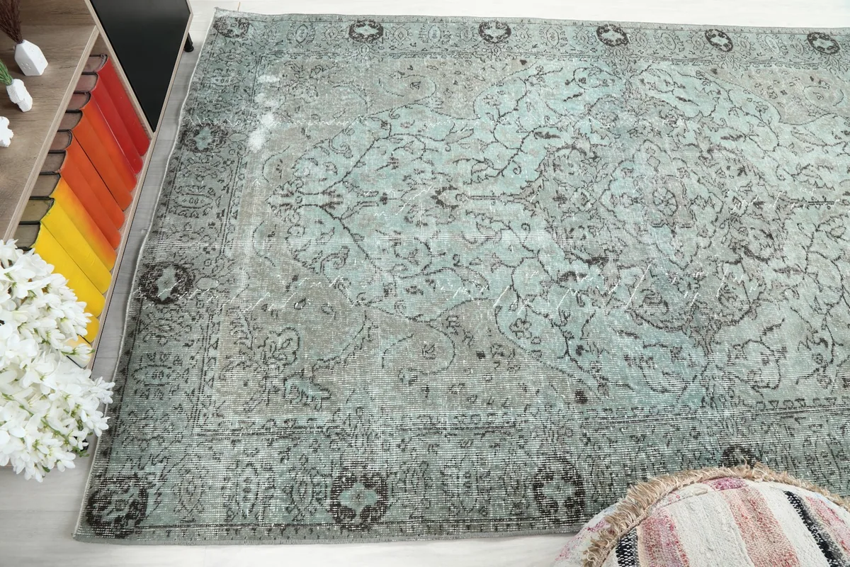 Wide angle view of the rug, illustrating its medium size and how it fills the floor space