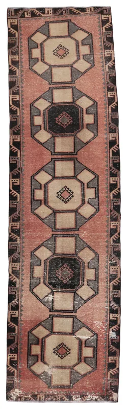 Rust Octagonal Medallion Runner, full top view