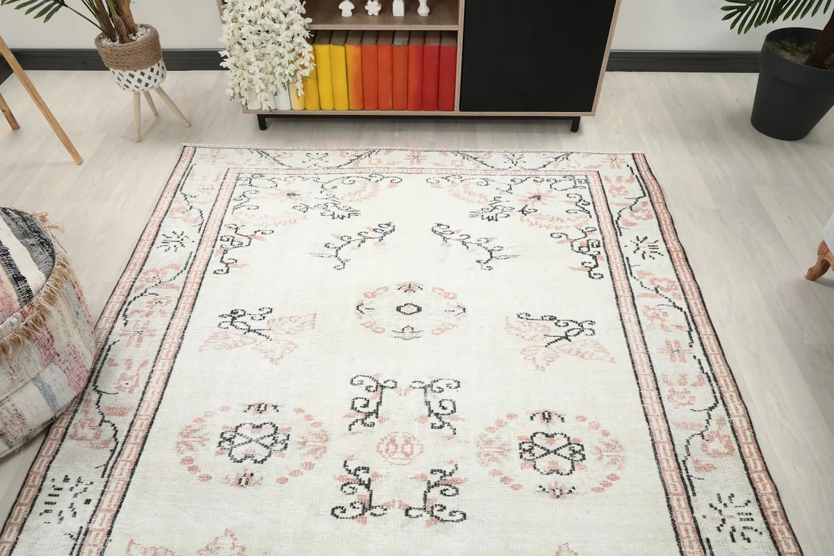 Overhead view of the vintage Anatolian rug enhancing the decor of a living room.