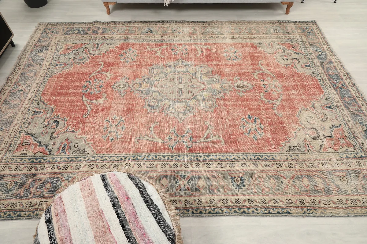 Overhead view of the rug, highlighting its central medallion and border