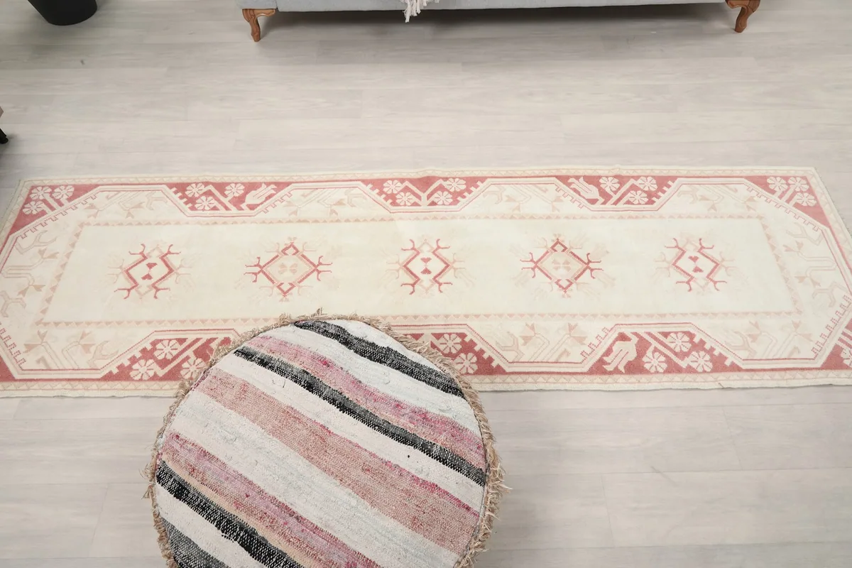 Full overhead view of the runner's length, showing its placement in a room