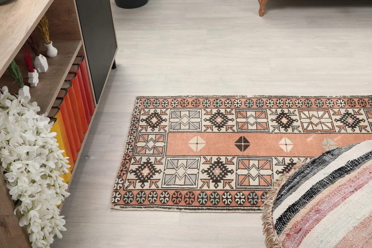 Overhead view of the runner in a room, highlighting its length and placement