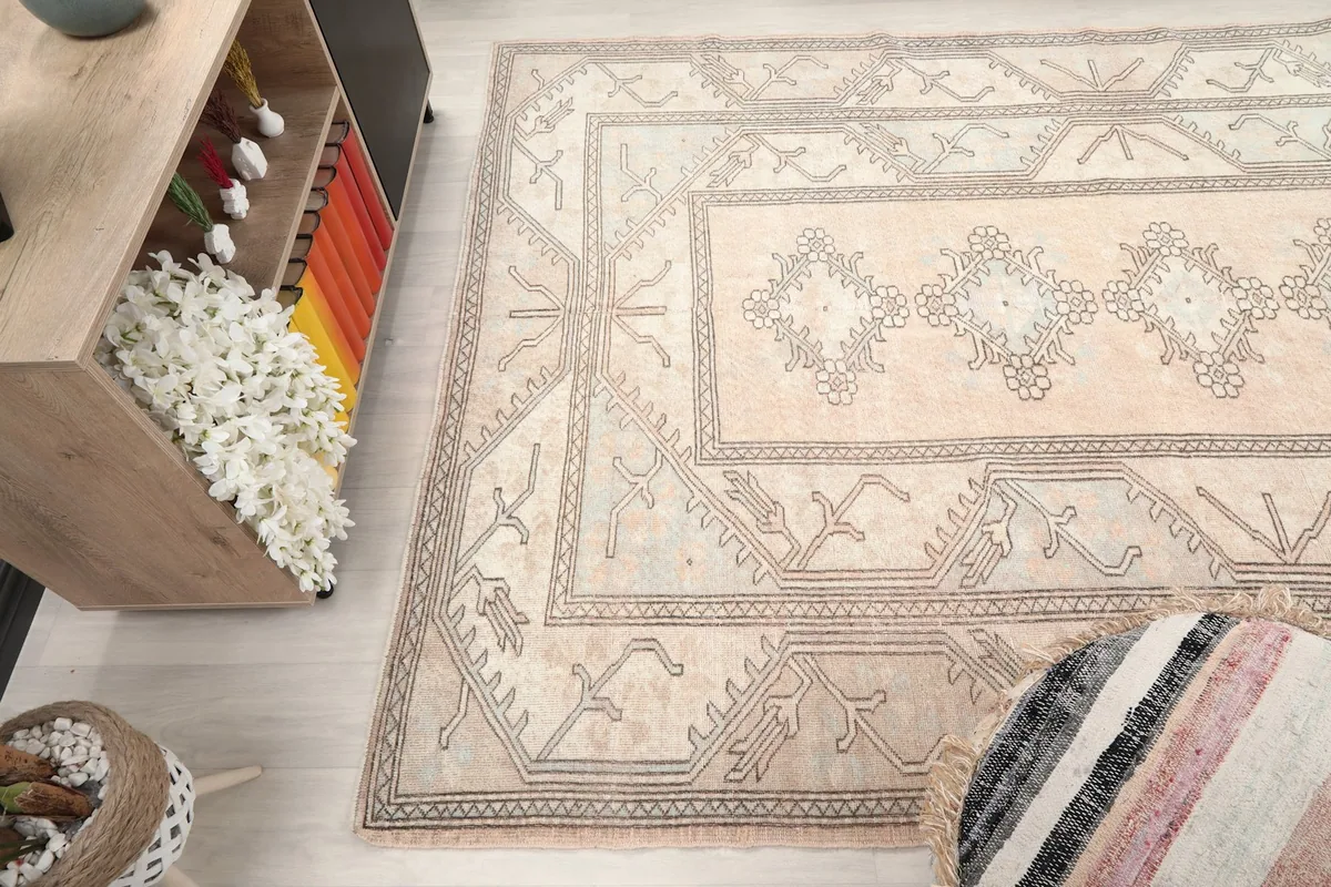 Overhead angle view of the rug, capturing the overall design and color variations