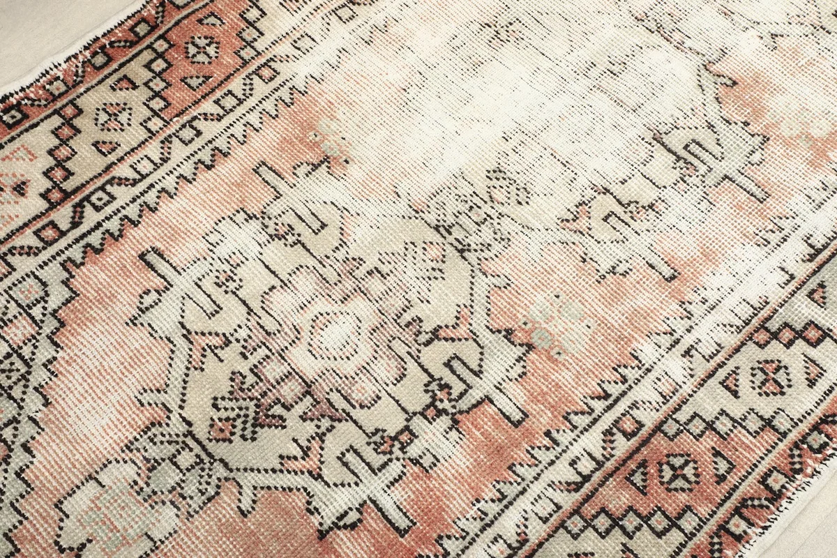 Another close-up showing the faded areas and intricate hand-knotted details