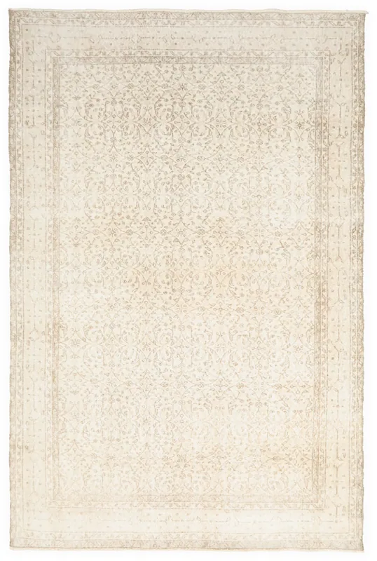 Subtle Beige Floral Anatolian Rug, a full top view of the hand-knotted vintage area rug.