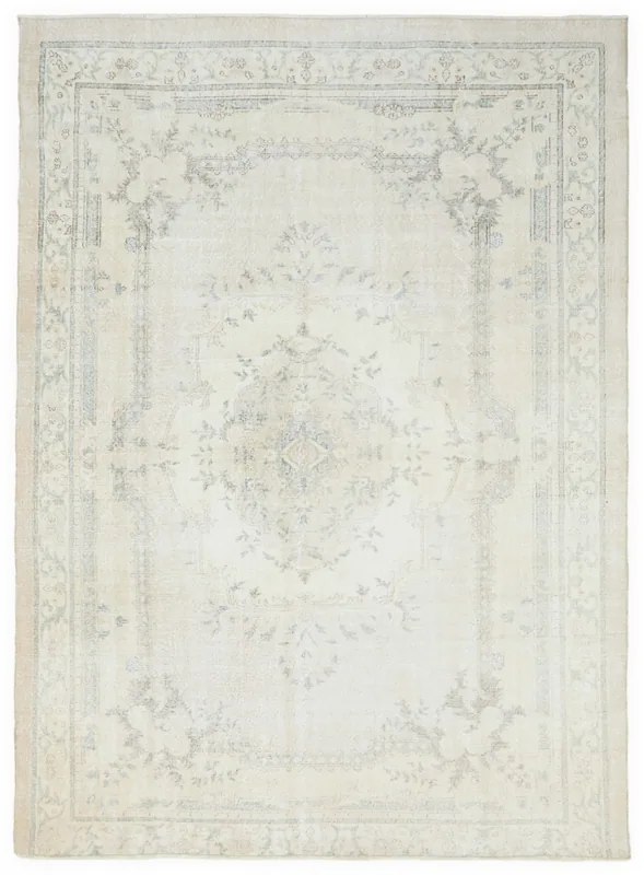 Full top view of the 7'4" x 10'4" ivory and gray vintage Anatolian area rug