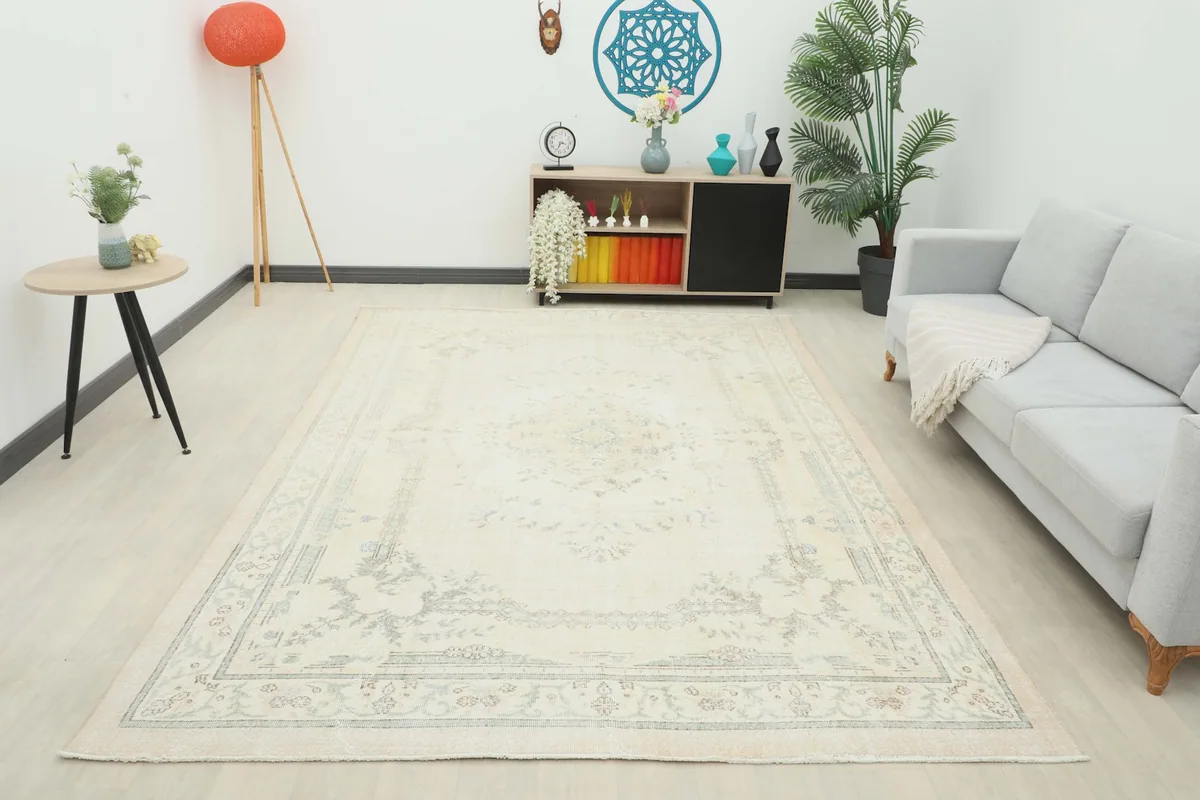 Full room view showcasing the large ivory and gray rug's presence in a living area