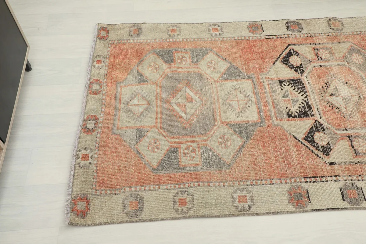 Overhead angle of the runner, highlighting the patterned border and field