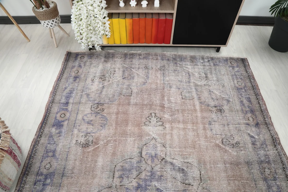 Overhead view of the rug in a room, showing its overall placement and size