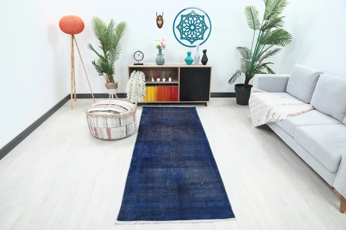 Runner displayed in a modern living space from a wide angle