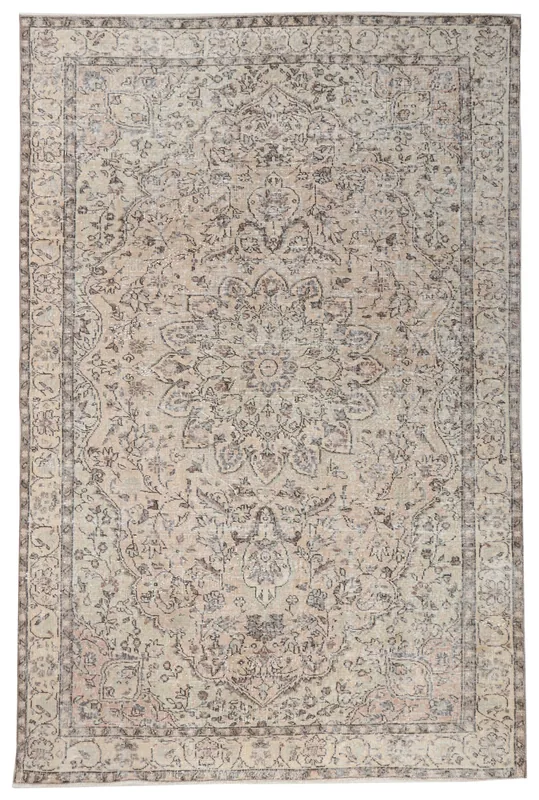 Full top view of the 6'6" x 10'0" cream and gray vintage Anatolian area rug