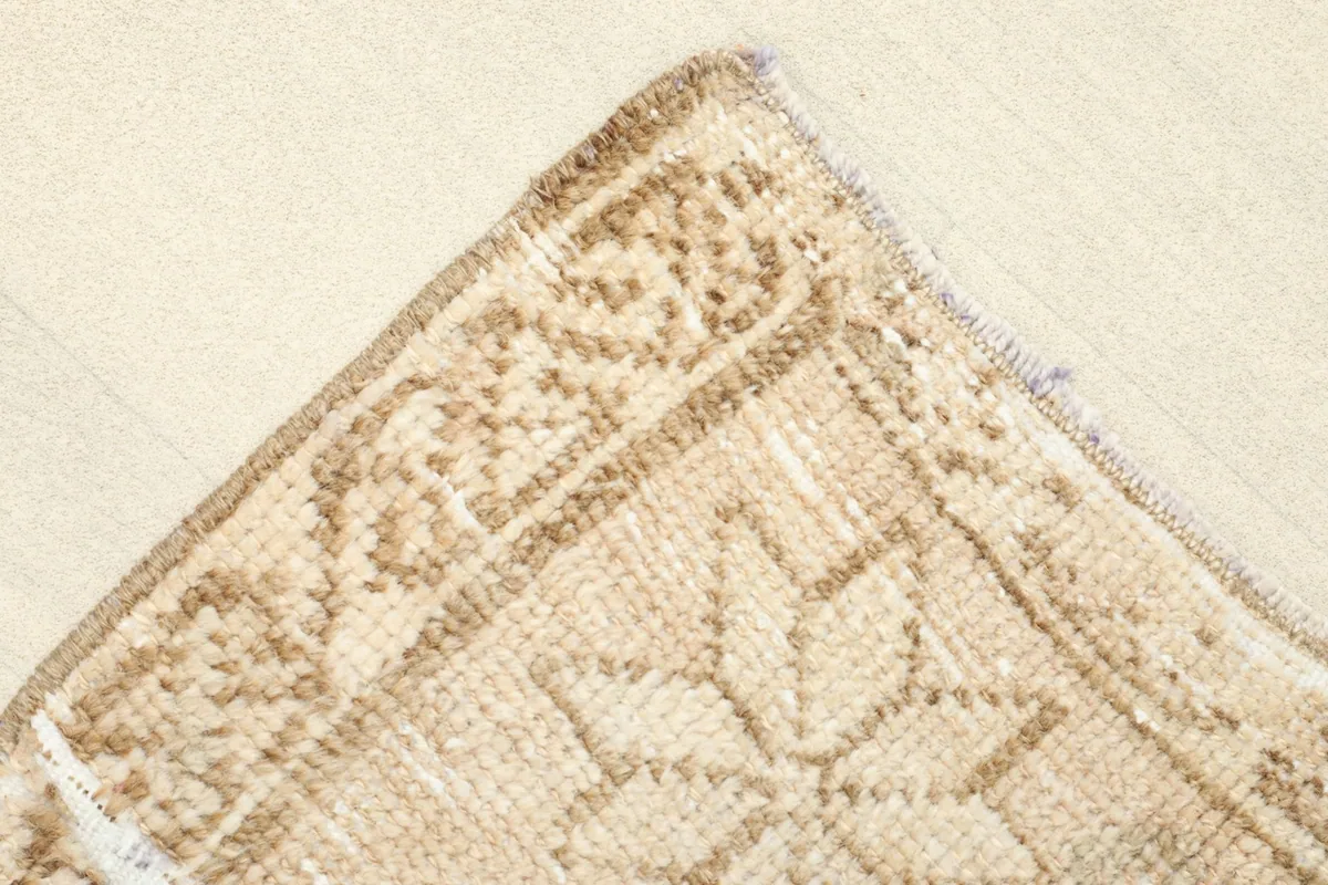 Corner view showing the intricate geometric border and the star motif.