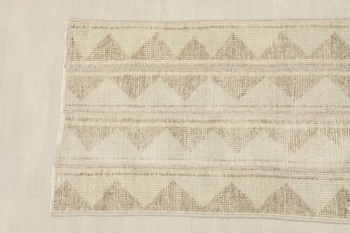 Overhead view of the other half of the runner, showing the consistent pattern and color variations.