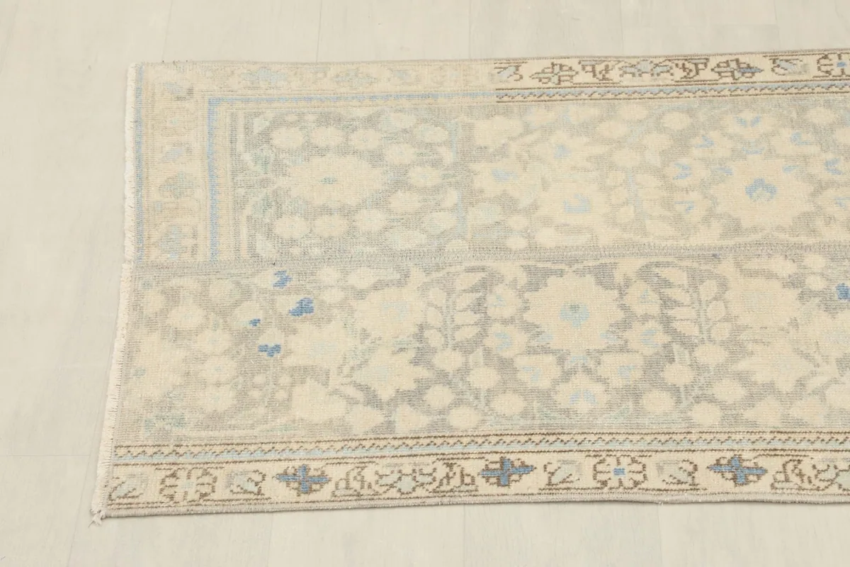 Overhead view of one end of the runner, showcasing the pattern and color variations.