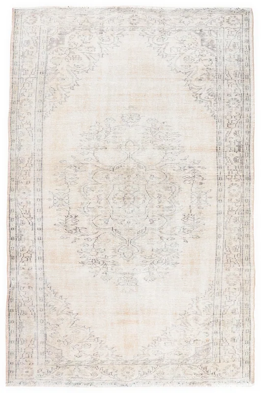 Full top view of the 6'2" x 9'6" ivory and gray vintage Anatolian area rug