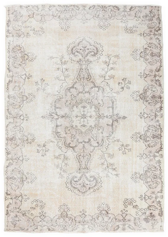 Full top view of the 6'4" x 8'11" ivory and gray vintage Anatolian area rug