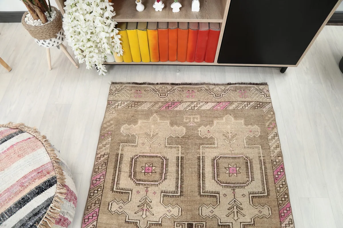 Overhead perspective of the runner's pattern, focusing on the repeating geometric shapes and colors.